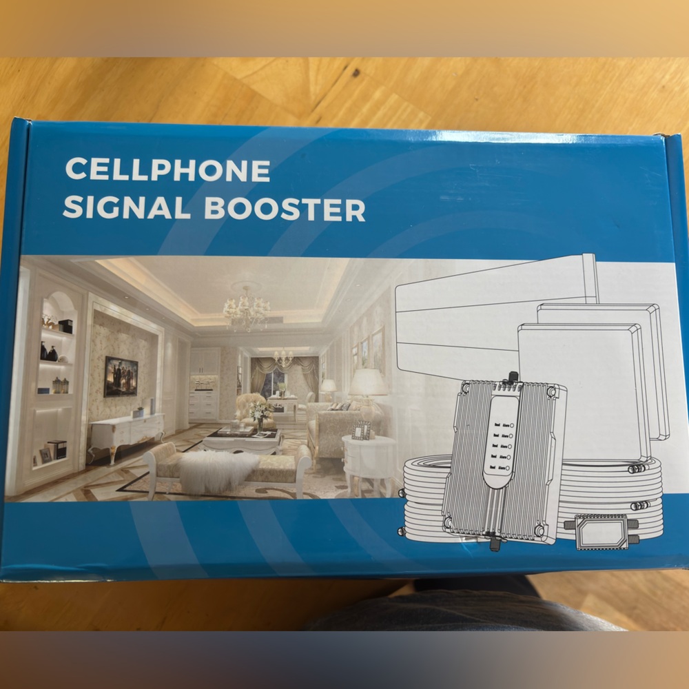 Cellphone Signal Booster in Blue Packaging